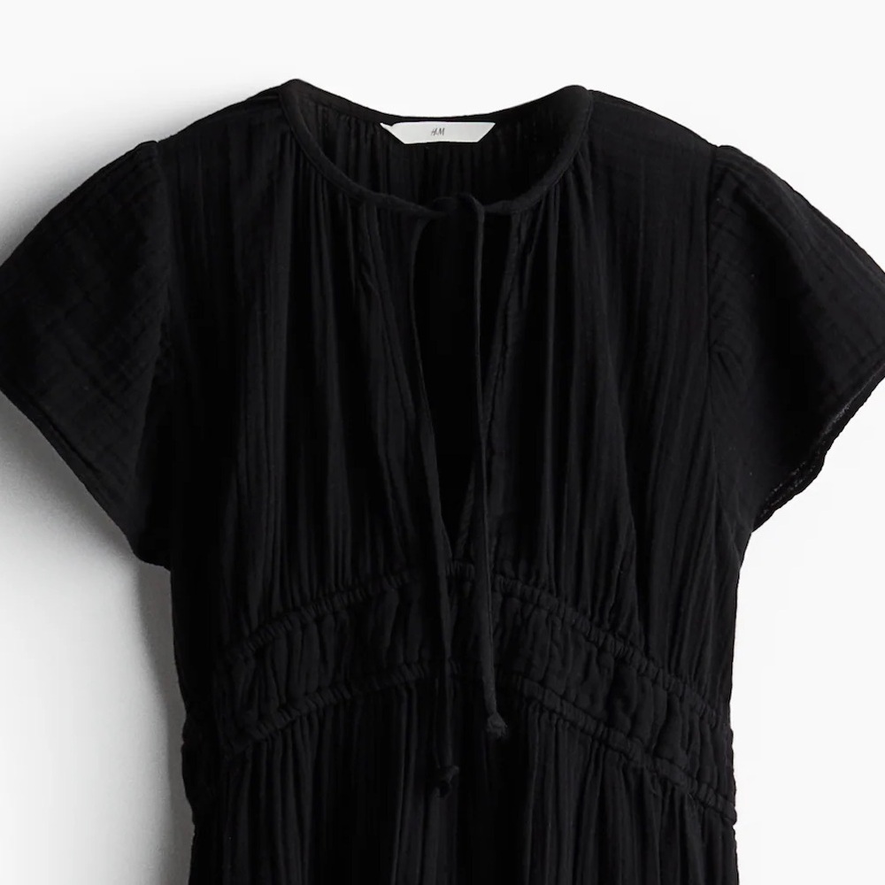 H&M Black V-neck Maxi Dress with Flutter Sleeves - Picture 3 of 7